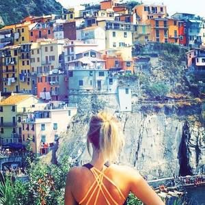 Meet your Posher, Crystal